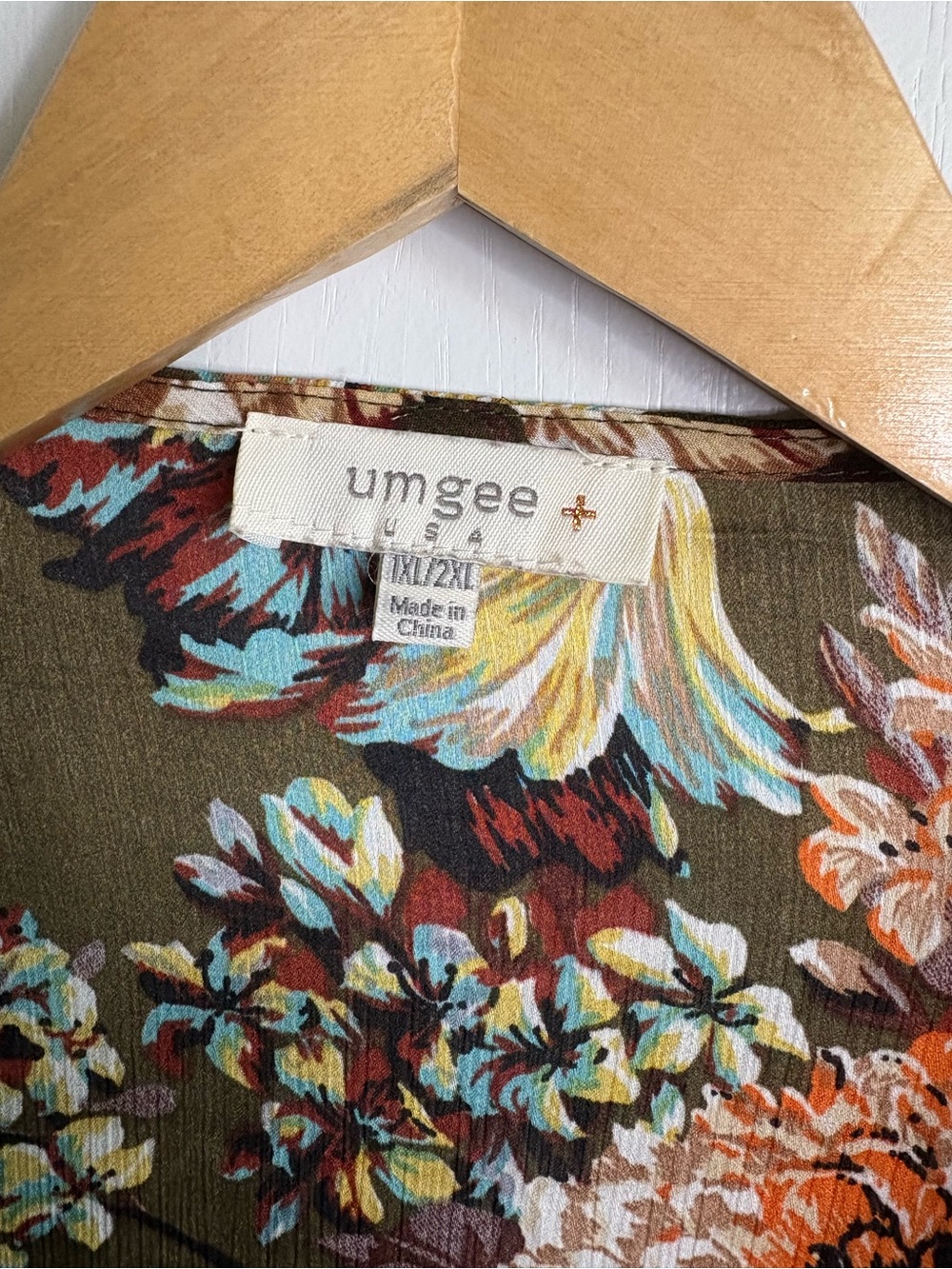 Umgee Floral Kimono Bell Sleeves Lightweight Boho Festival Beachy Layering - Picture 5 of 9